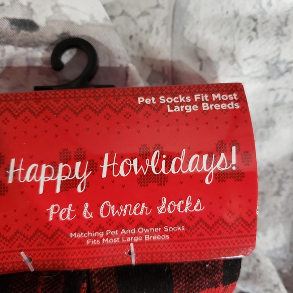 Happy Howlidays Owner and Pet Matching Holiday Socks Large breeds - Picture 3 of 4